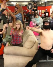 Harlem Shake: Το νέο viral trend που εξαπλώνεται ασταμάτητα! Είναι γνωστό ότι στο Youtube πολλά video κατά καιρούς γίνονται...
