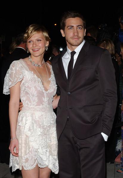 Jake+Gyllenhaal+Kirsten+Dunst+2004+VANITY+IzTYVc8vplJl