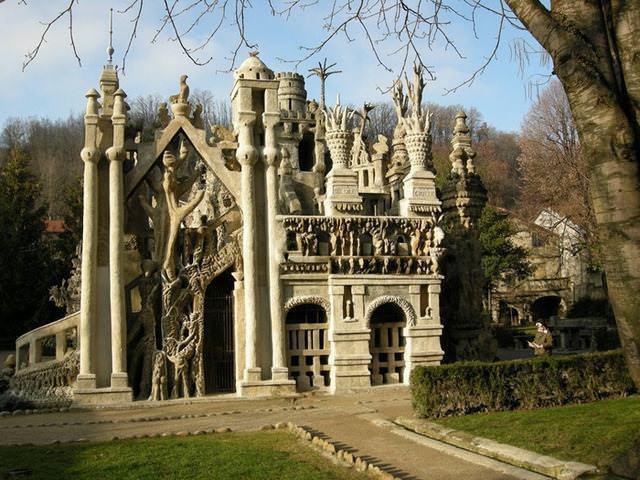 23 33 worlds top strangest buildings ideal palace 23 33 worlds top strangest buildings ideal palace