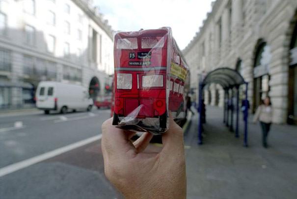 Souvenir Optical Illusions Michael Hughes 14