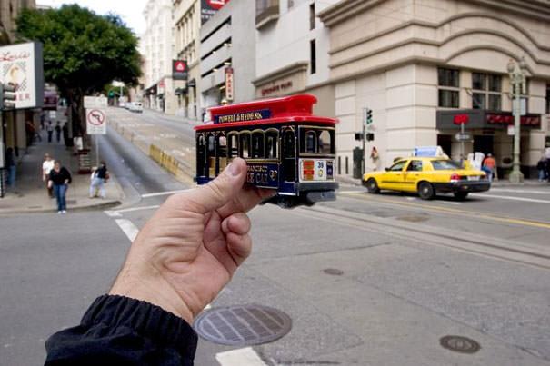 Souvenir Optical Illusions Michael Hughes 2