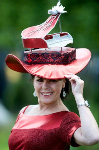 The Most Strange Hats 4 The Most Strange Hats 4