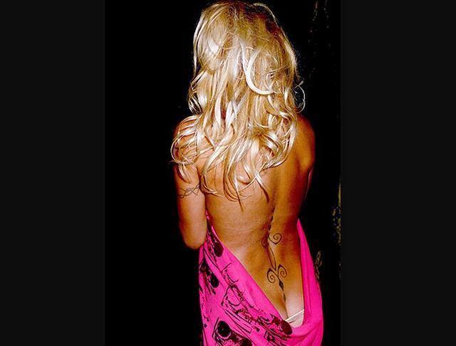 Celebrity Tattoos (75 pics) Celebrity Tattoos (75 pics)
