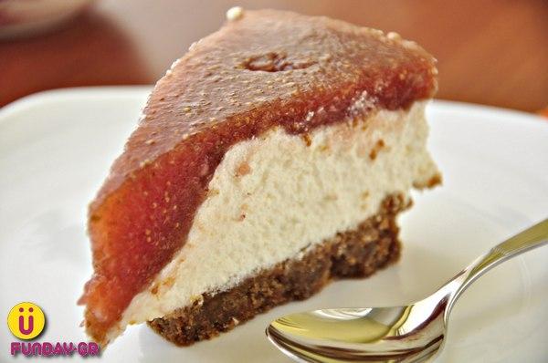 Cheesecake With Greek Cheese And Figs 026